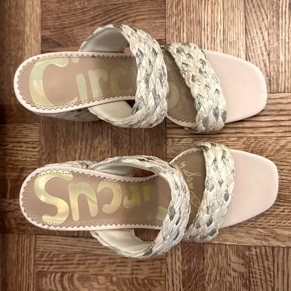 NWT Circus by Sam Edelman. Open toe sandal with open-weave finish - Picture 2 of 8